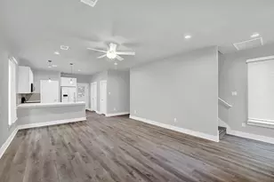 400 Shady Bluff Dr, Wimberley, TX 78676 - Photo 2