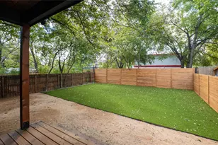 2515 Gonzales St, Austin, TX 78702 - Photo 20