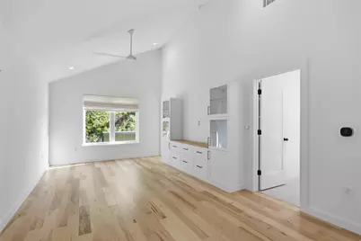2007 E 2nd Street, Austin, TX 78702 - Photo 20