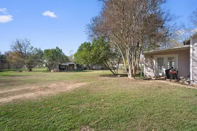 523 Old Highway 20, McDade, TX 78650 - Photo 24