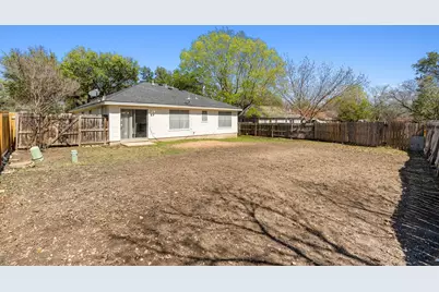 2403 Lendall Lane, Austin, TX 78744 - Photo 20