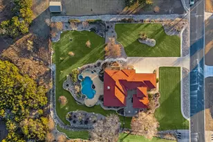 220 Neal Dr, Liberty Hill, TX 78642 - Photo 2