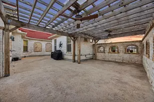 220 Neal Dr, Liberty Hill, TX 78642 - Photo 8