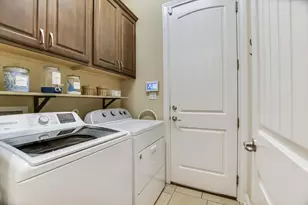 292 Swallowtail Dr, Austin, TX 78737 - Photo 18