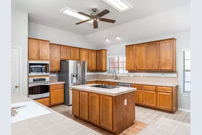 5210 Crooked Oak Cove, Austin, TX 78749 - Photo 10