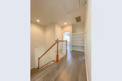 609 W 37th Street, Austin, TX 78705 - Photo 10