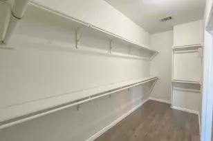 609 W 37th St, Austin, TX 78705 - Photo 16