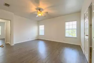 609 W 37th St, Austin, TX 78705 - Photo 12