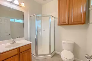 609 W 37th St, Austin, TX 78705 - Photo 18