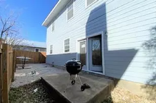 609 W 37th St, Austin, TX 78705 - Photo 36