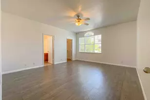 609 W 37th St, Austin, TX 78705 - Photo 24