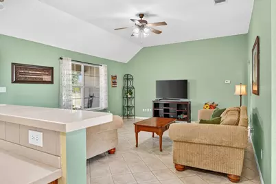 175 Creekwood Drive, Gonzales, TX 78629 - Photo 10