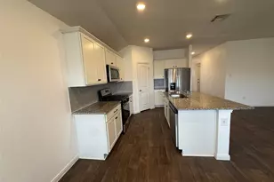 314 Abbey Ln, Lockhart, TX 78644 - Photo 8