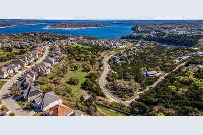 2711 Crosswind Drive, Spicewood, TX 78669 - Photo 16