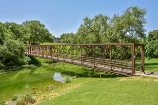 37 Waterfall Dr, The Hills, TX 78738 - Photo 30
