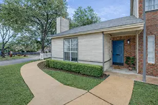 1845 River Crossing Cir, Austin, TX 78741 - Photo 8