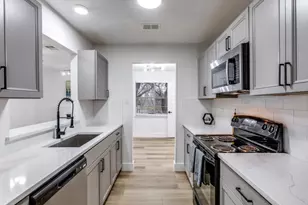 1845 River Crossing Cir, Austin, TX 78741 - Photo 16