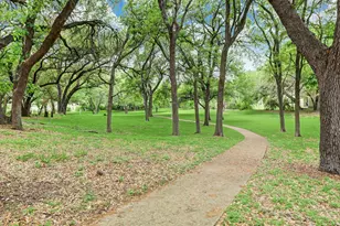 1845 River Crossing Cir, Austin, TX 78741 - Photo 32