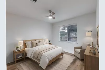 1845 River Crossing Circle #B, Austin, TX 78741 - Photo 4
