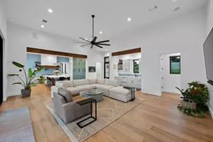 111 Rock N Robyn Trail, Horseshoe Bay, TX 78657 - Photo 10