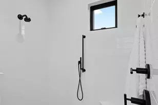 111 Rock N Robyn Trail, Horseshoe Bay, TX 78657 - Photo 16