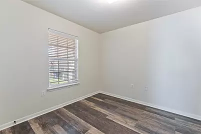 10200 E Lone Pine Lane, Austin, TX 78747 - Photo 12