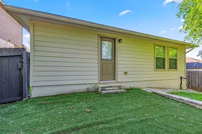 10200 E Lone Pine Lane, Austin, TX 78747 - Photo 18