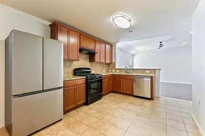 10200 E Lone Pine Lane, Austin, TX 78747 - Photo 6