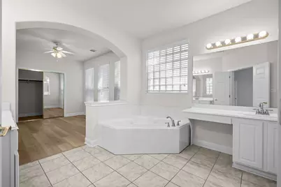 6819 Chalk Hill Drive, Austin, TX 78759 - Photo 18