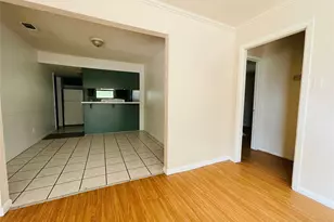 7402 Geneva Dr, Austin, TX 78723 - Photo 6