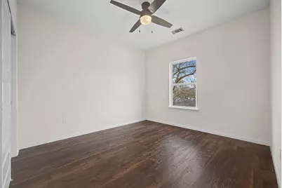 803 4th Street, Lockhart, TX 78644 - Photo 16