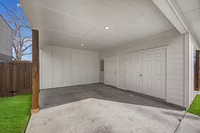 803 4th Street, Lockhart, TX 78644 - Photo 2