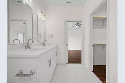 803 4th Street, Lockhart, TX 78644 - Photo 14