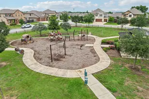305 Kat Garnet Dr, Kyle, TX 78640 - Photo 34