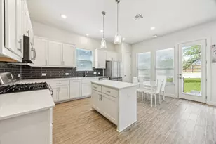 806 Dayton Dr, Austin, TX 78748 - Photo 12
