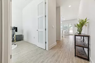 806 Dayton Dr, Austin, TX 78748 - Photo 6