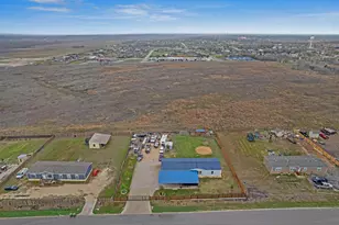 122 Kelp Gull Dr, Del Valle, TX 78617 - Photo 40