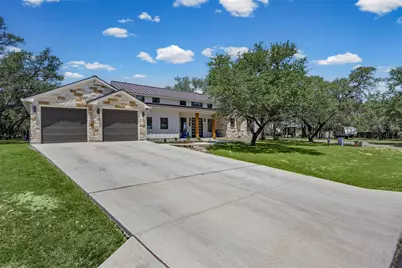 114 Winding Oak Drive, Johnson City, TX 78636 - Photo 8