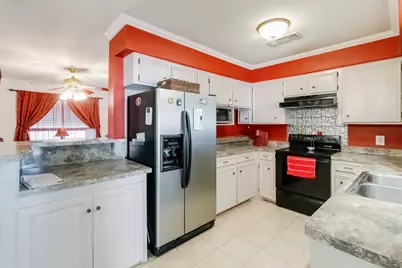 105 Jones Street, Bastrop, TX 78602 - Photo 8