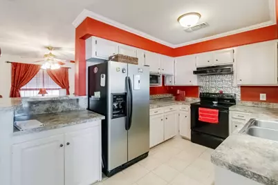 105 Jones Street, Bastrop, TX 78602 - Photo 8