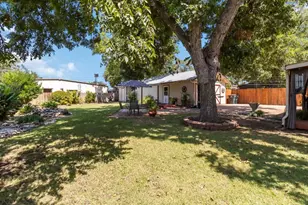 105 Jones St, Bastrop, TX 78602 - Photo 32