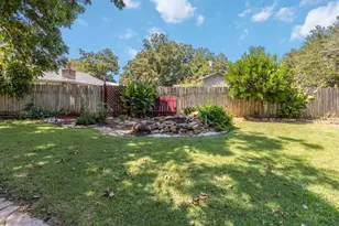 105 Jones St, Bastrop, TX 78602 - Photo 24