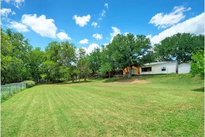 828 Water Street, Webberville, TX 78653 - Photo 18