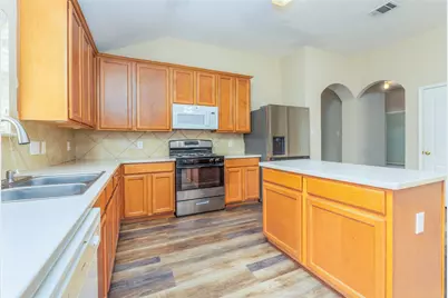 116 Amberwood Court, Kyle, TX 78640 - Photo 4