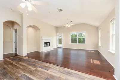 116 Amberwood Court, Kyle, TX 78640 - Photo 2