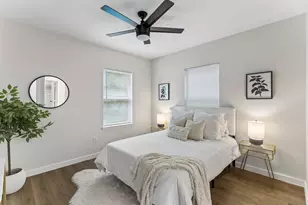 1909 S Pine St, Georgetown, TX 78626 - Photo 16