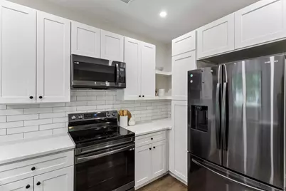 1909 S Pine Street, Georgetown, TX 78626 - Photo 12