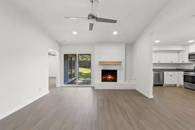 902 Hillside Oaks Drive, Austin, TX 78745 - Photo 4