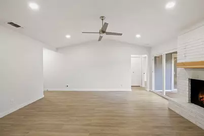 902 Hillside Oaks Drive, Austin, TX 78745 - Photo 12