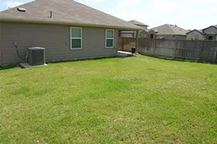 13700 Dismuke Dr, Manor, TX 78653 - Photo 6